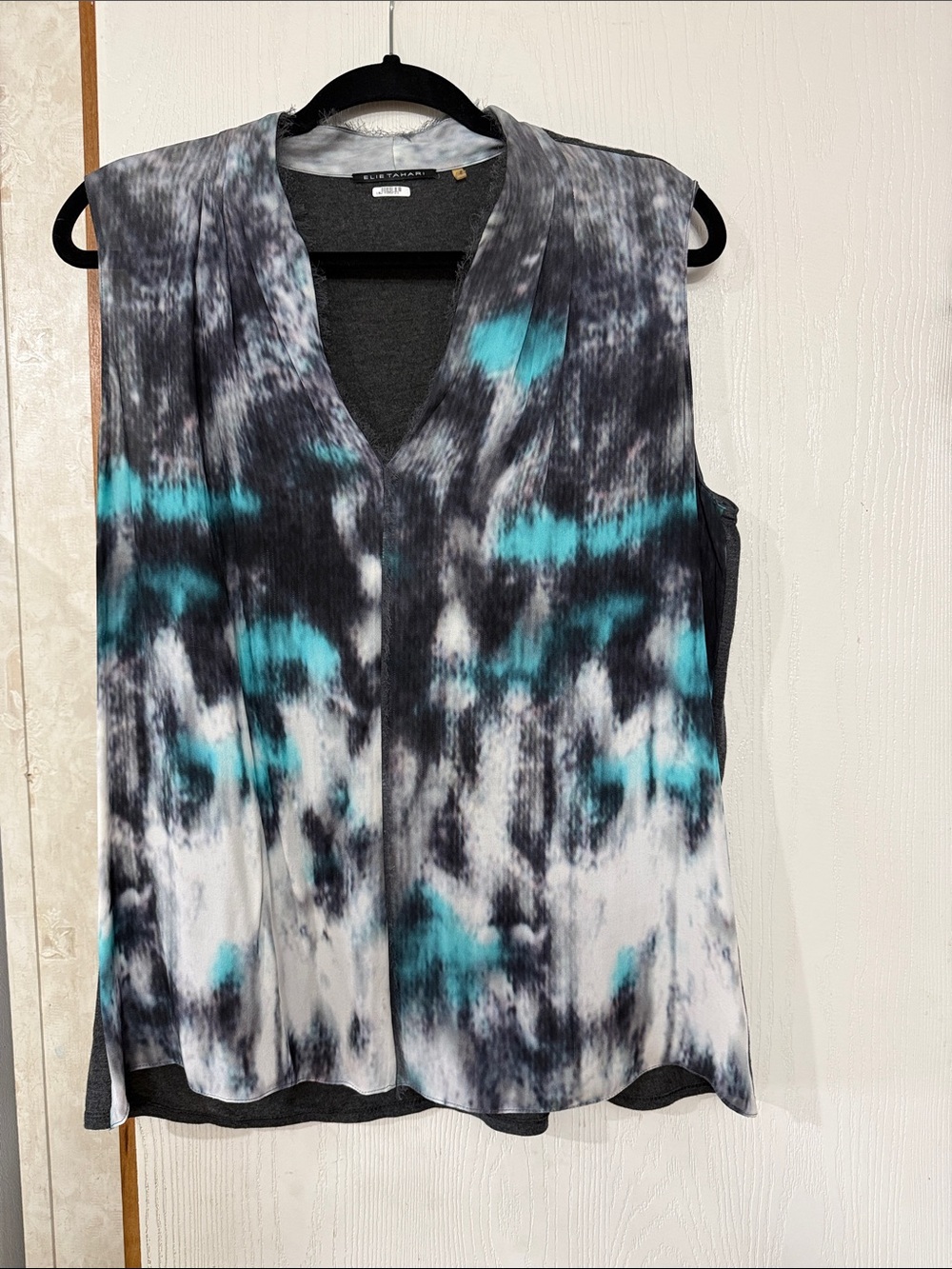 Elie Tahari Sleeveless V-Neck Tie-Dye Top in Teal, Black & White